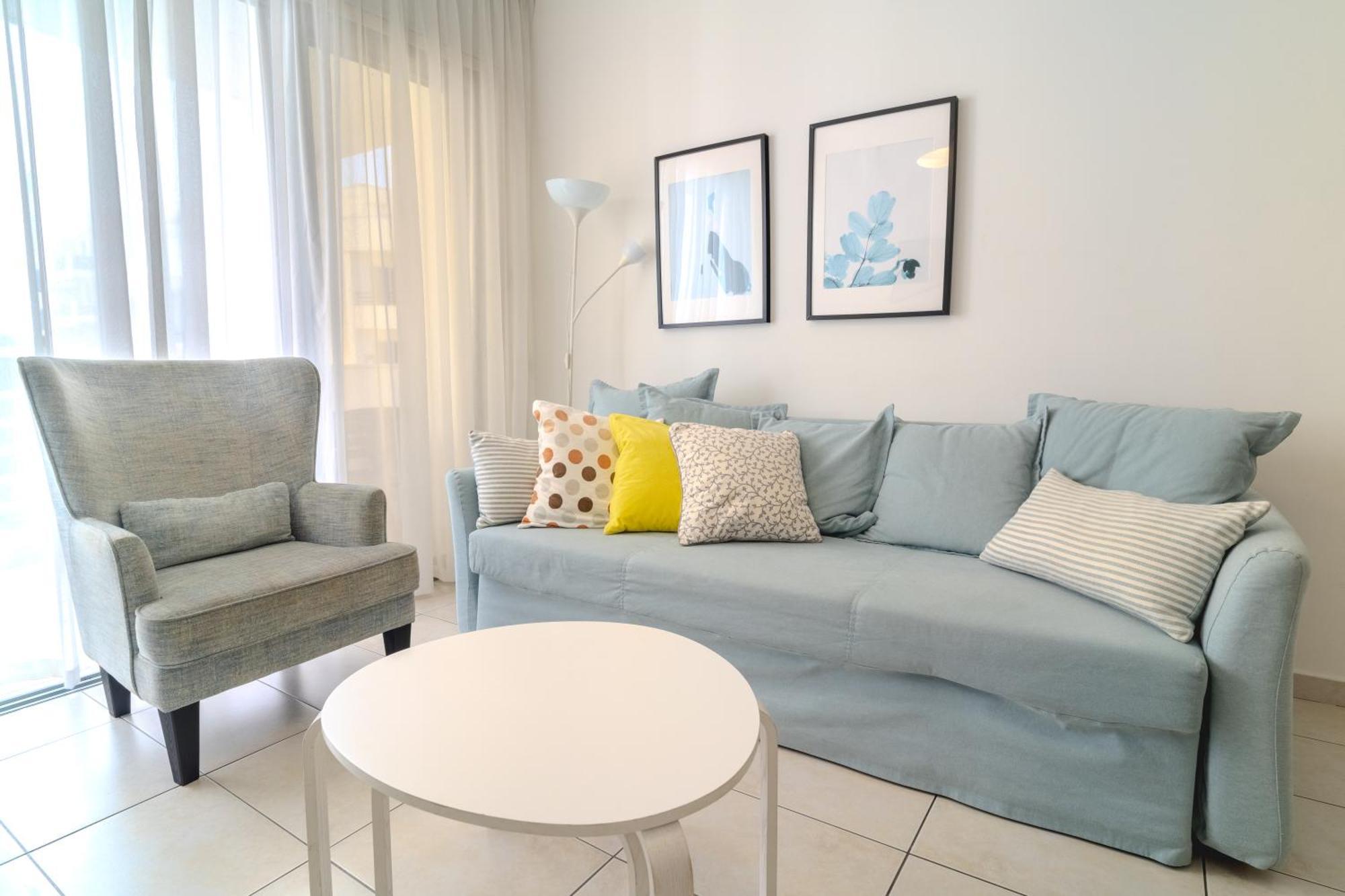 Violet Dusk City Center Flat Larnaca Exterior photo